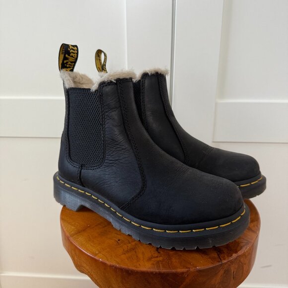 Dr Martens Faux Fur Lined Chelsea Boots - Picture 1 of 7